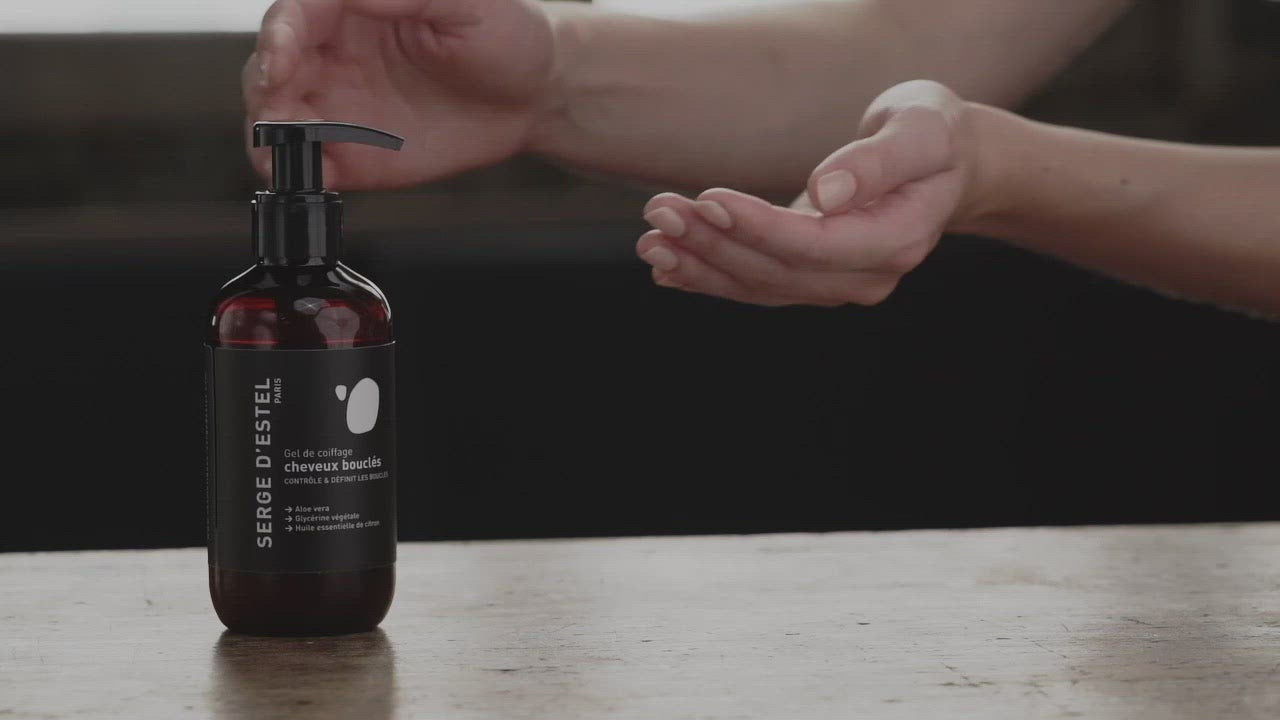 vidéo conseils utilisation gel de coiffage cheveux bouclés