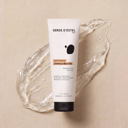 Gel de coiffage et masque cheveux bouclés